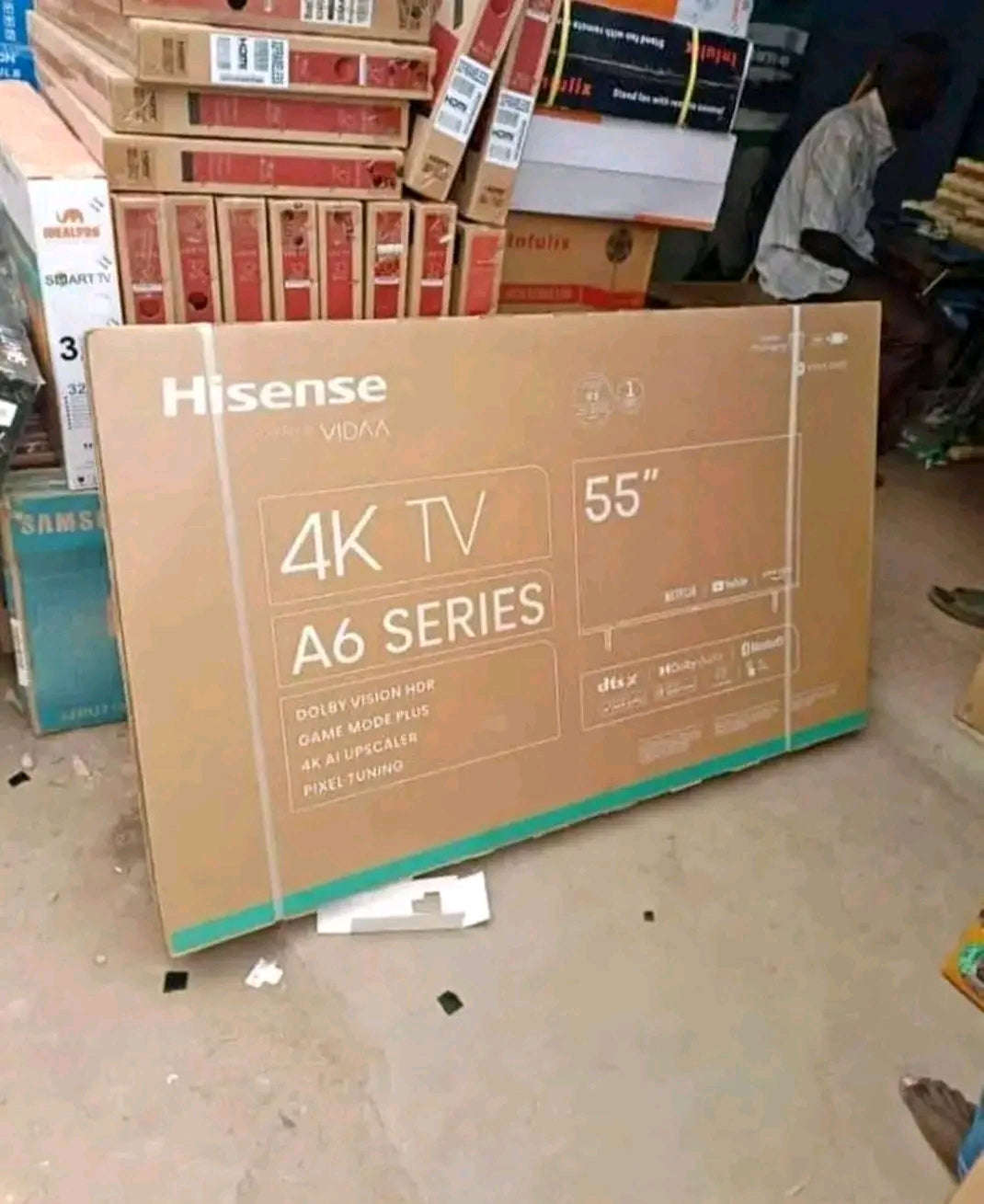 TÉLÉVISION CONNECTÉE HISENSE 55 POUCES UHD4K